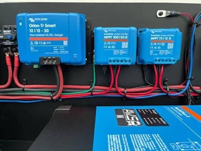 Victron Energy Orion-Tr 12V 12V 30A DC-DC Charger Isolated Bluetooth RV Boat - Image 2